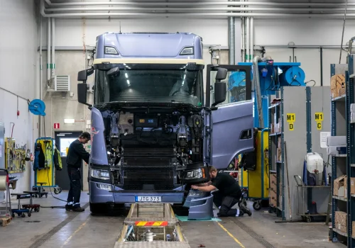 commercial truck repair 4